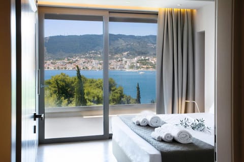 Bedroom, Sea view