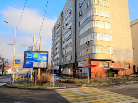 Property building, Facade/entrance