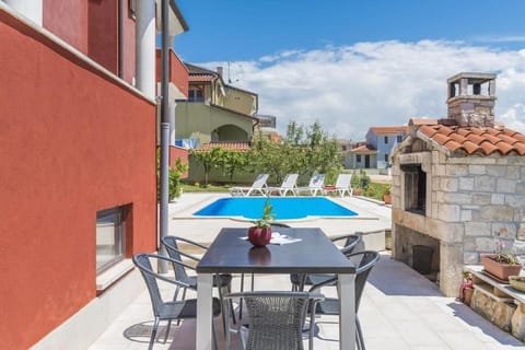 Apartment Iris Übernachtung mit Frühstück in Novigrad