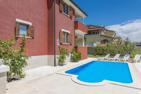 Apartment Iris Übernachtung mit Frühstück in Novigrad