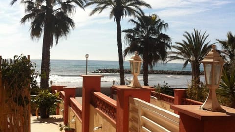 Facade/entrance, Beach, Sea view