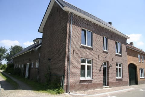 De Oude Koeienstal Apartment in Limburg (province)