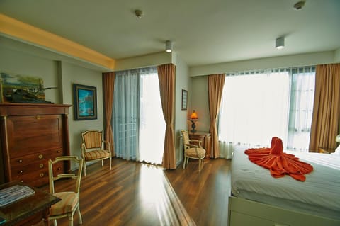 6th Avenue Surin Beach Apartment hotel in Choeng Thale