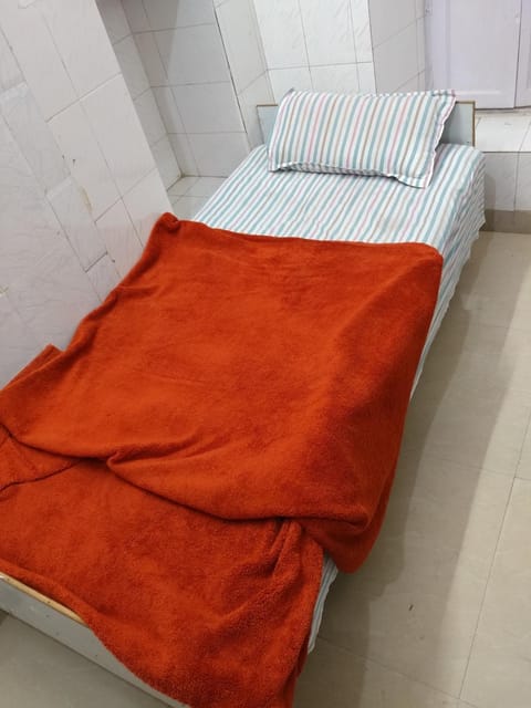 Goldy Guest House Bed and Breakfast in Varanasi