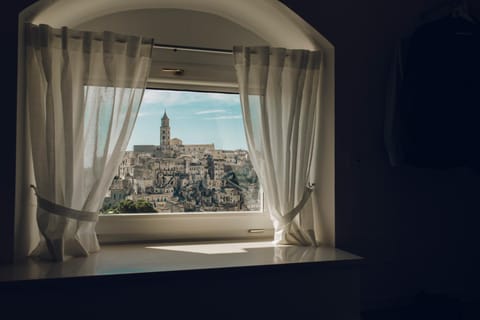 Bedroom, City view, Landmark view