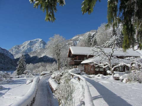 Facade/entrance, Winter, Lake view, Mountain view