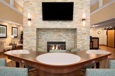 Homewood Suites by Hilton Toledo-Maumee Hotel in Maumee