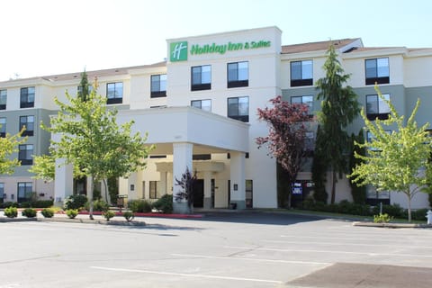 Holiday Inn & Suites Bothell an IHG Hotel Hotel in Bothell