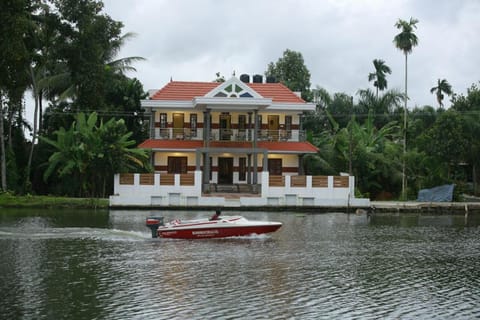 Mango Kerala Homes house in Kumarakom