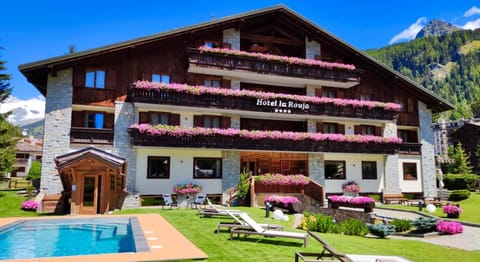 Hotel La Rouja Hotel in Champoluc