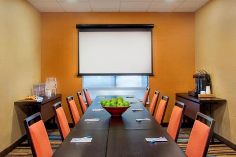 Meeting/conference room