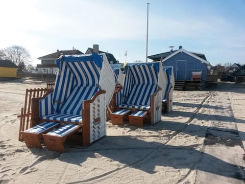 Patio, Beach