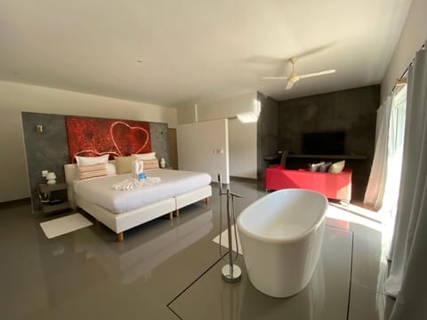 CASA-22 Luxury Boutique Hotel Bed and Breakfast in Sosua