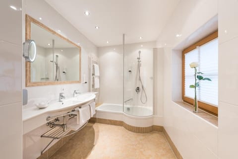 Eggerwirt Kitzbühel, Hotel & Restaurant Hotel in Kitzbuhel
