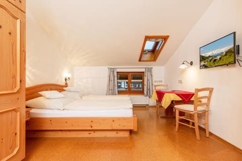 Gästehaus Flora Bed and Breakfast in Salzburgerland