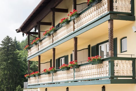 Berghaus - Der Westerhof Hotel Alojamiento y desayuno in Tegernsee