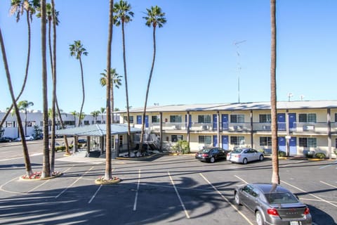 Motel 6 San Diego, CA Airport Harbor Hotel in San Diego