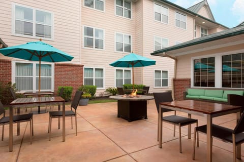Residence Inn by Marriott Houston The Woodlands/Lake Front Circle Hotel in Shenandoah