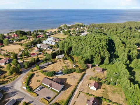 Neighbourhood, Sea view