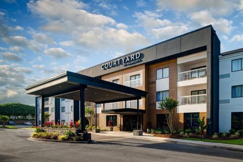 Courtyard by Marriott Columbia Northeast/Fort Jackson Area Hotel in Columbia