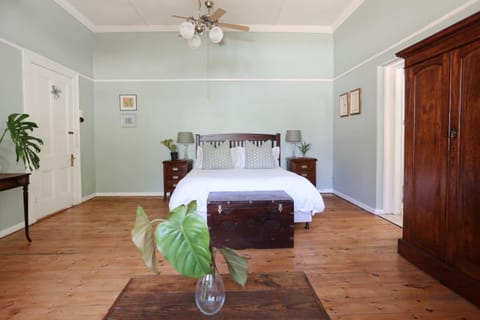 Newington Place Bed and Breakfast in Port Elizabeth