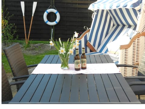 Patio, Day, BBQ facilities, Garden, Balcony/Terrace, sunbed