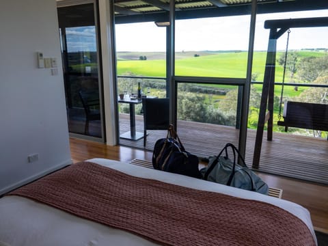 Barossa Pavilions & Glasshouse Chalet in Lyndoch