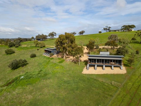 Barossa Pavilions & Glasshouse Chalet in Lyndoch