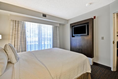 Residence Inn by Marriott Jacksonville Airport Hotel in Jacksonville