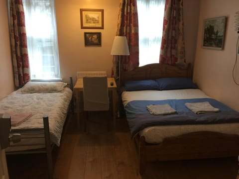 Central Greenwich guest rooms Bed and Breakfast in London Borough of Lewisham