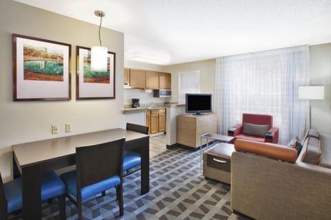 TownePlace Suites by Marriott Brookfield Hotel in Brookfield