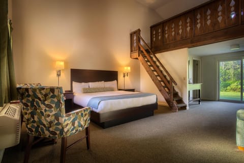 Sun & Ski Inn and Suites Hotel in Stowe