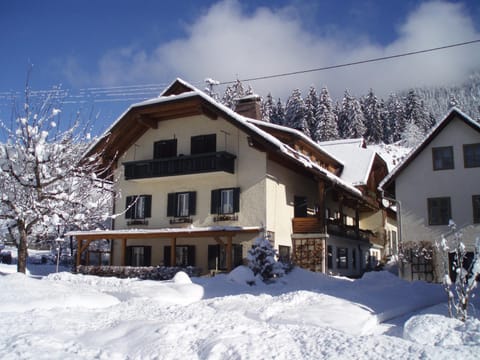 Property building, Winter