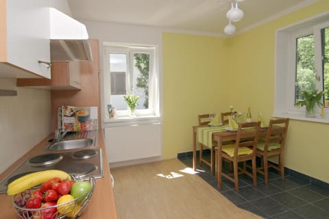 Kitchen or kitchenette, Photo of the whole room