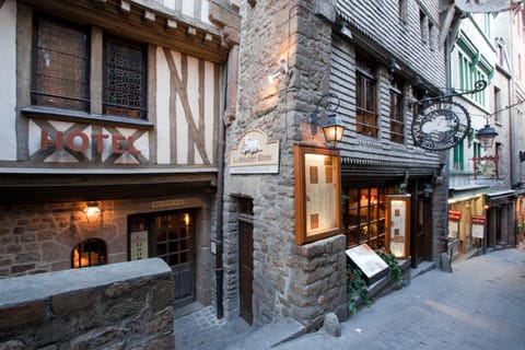 Le Mouton Blanc Hotel in Mont Saint-Michel
