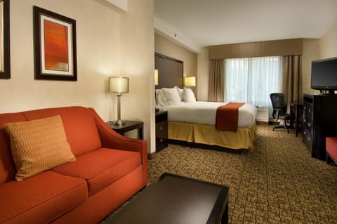 Holiday Inn Express & Suites Alexandria - Fort Belvoir, an IHG Hotel Hotel in Belle Haven