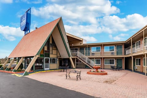 Americas Best Value Inn and Suites Flagstaff Motel in Flagstaff