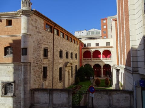 Nearby landmark, Facade/entrance, Off site, Landmark view