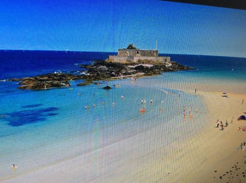Le sablon 50m plage et centre ville 1 a 4 personnes Apartment in St-Malo
