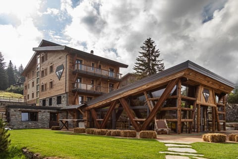 Property building, Spring, Day, Natural landscape