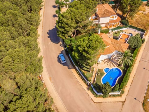 Facade/entrance, Bird's eye view, Pool view, Street view