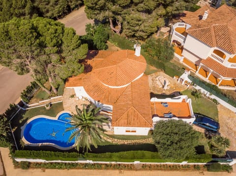 Facade/entrance, Bird's eye view, Pool view, Street view