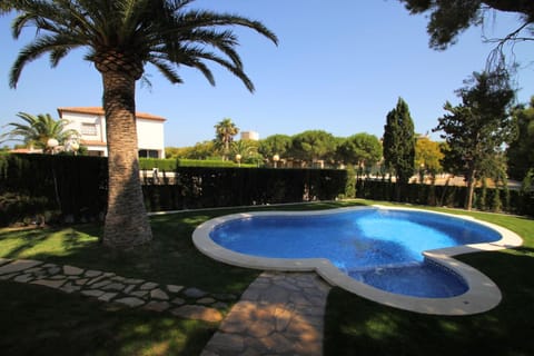 Garden, Swimming pool, Swimming pool