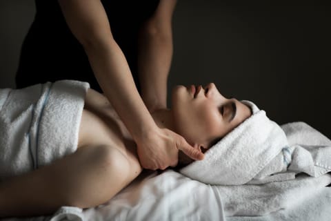 Massage, Spa and wellness centre/facilities