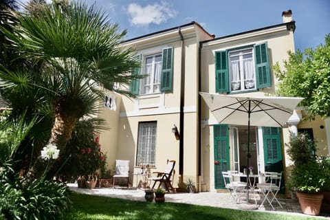 Villa Angelina Casa Limone Wohnung in Vallecrosia