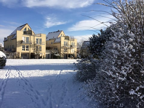 Property building, Facade/entrance, Day, Winter, On site