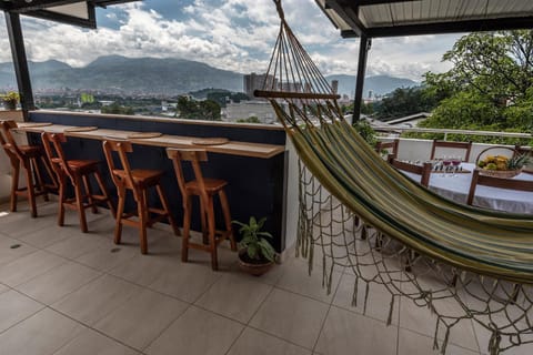 Balcony/Terrace, Mountain view