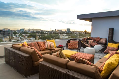 Balcony/Terrace, City view