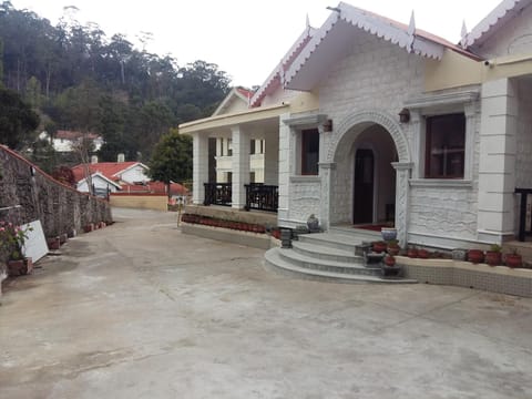 Hotel Cliffton Hotel in Kodaikanal