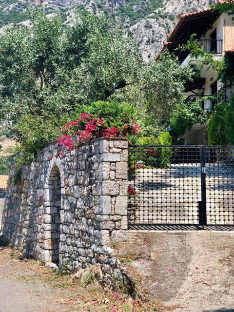 Gaia (Γαία) guest house House in Messenia